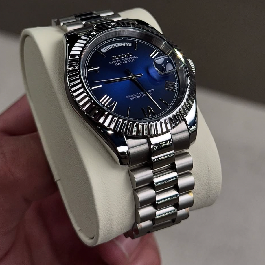 MONTURE® Midnight Aura Roman Dial